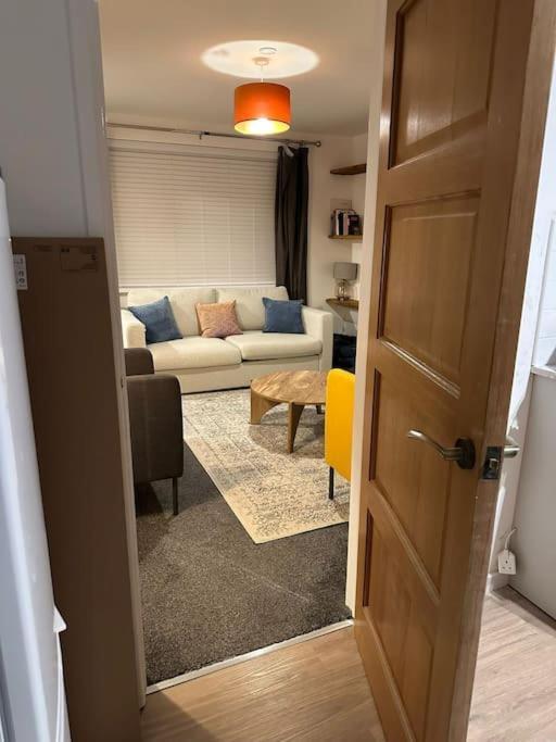 Revamped Holywood Town Centre House Apartment ภายนอก รูปภาพ